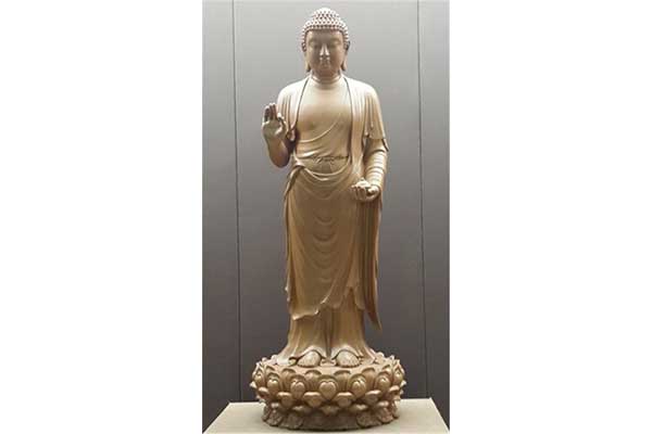 如來(lái)佛雕塑